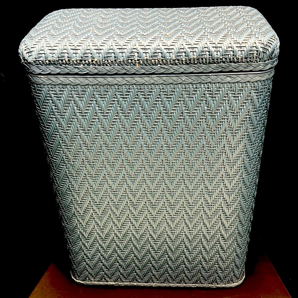 - Retro 1blue wicker hinged padded lid laundry / clothes hamper